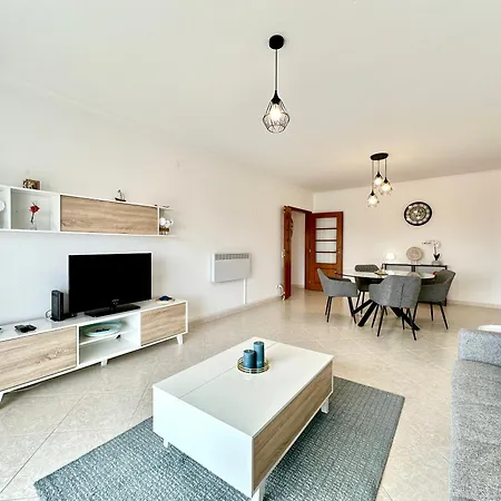 Pa - With Pool And Parking * アルマカオ・デ・ペラ