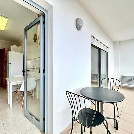 Daire Pa - With Pool And Parking