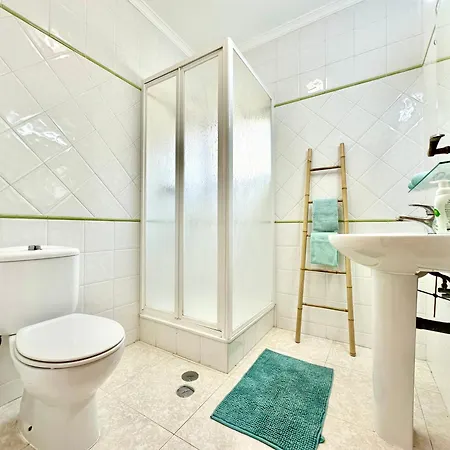 Pa - With Pool And Parking *