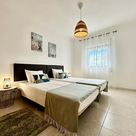 Pa - With Pool And Parking Daire