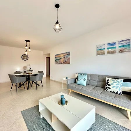 Pa - With Pool And Parking Daire